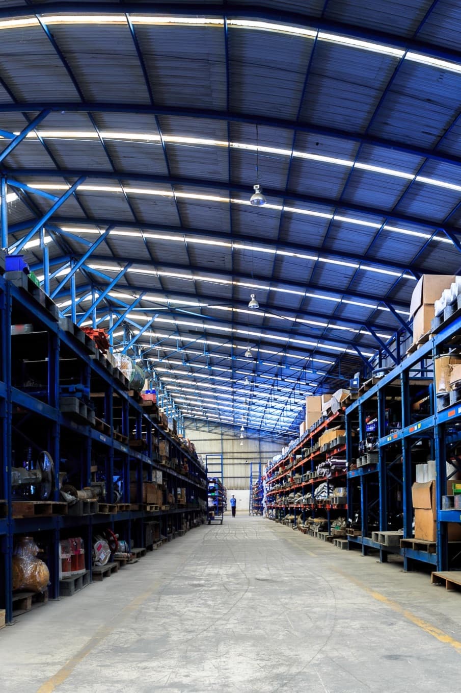 Mejora la calidad del aire en tus bodegas con louvers