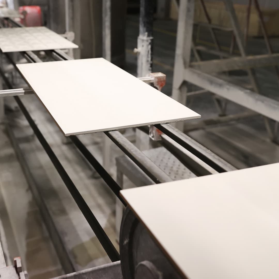 Ventilación Industrial Natural en Fabricas de Cerámica